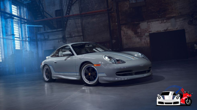 Porsche รุ่น 911 Classic Club Coupe เครื่องยนต์ 996 ตัวสุดท้าย
